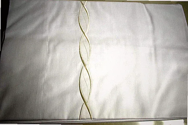 $250 NEW Frette CARDO RICAMO 2 PCS Pillowcases Case Ivory Embroidery WHITE KING