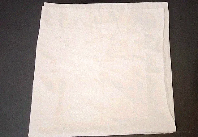 Frette Euro Sham 29x29” 100% Cotton White Patterned- EUC