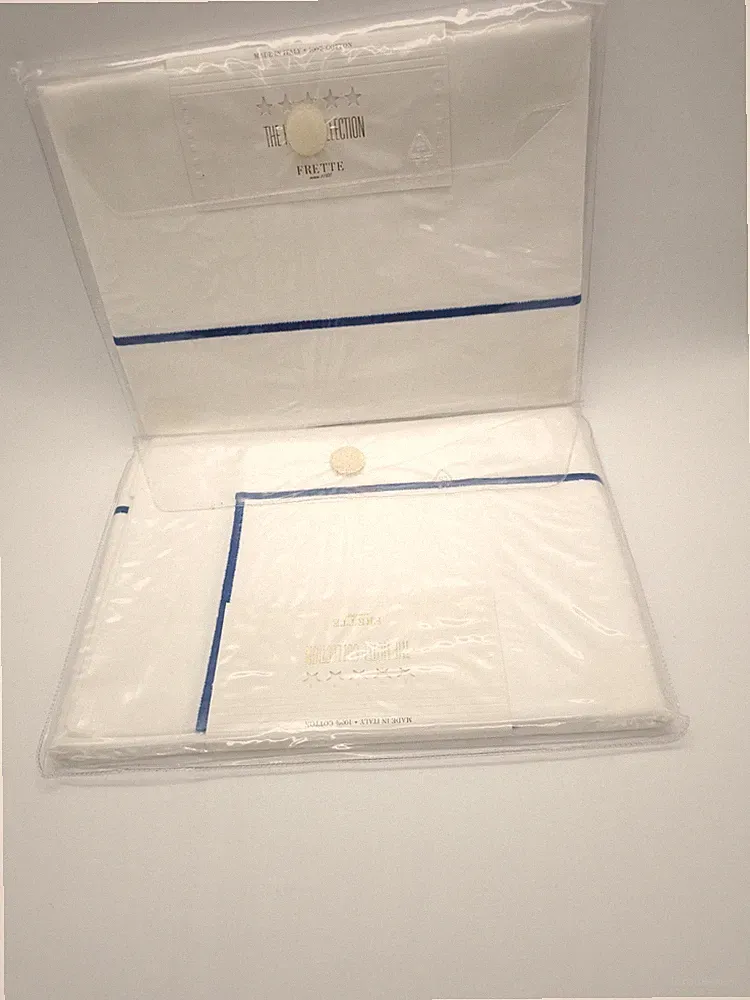 FRETTE Hotel One Bourdon Euro Sham White Dark Blue Set of 2 shams New GL025024
