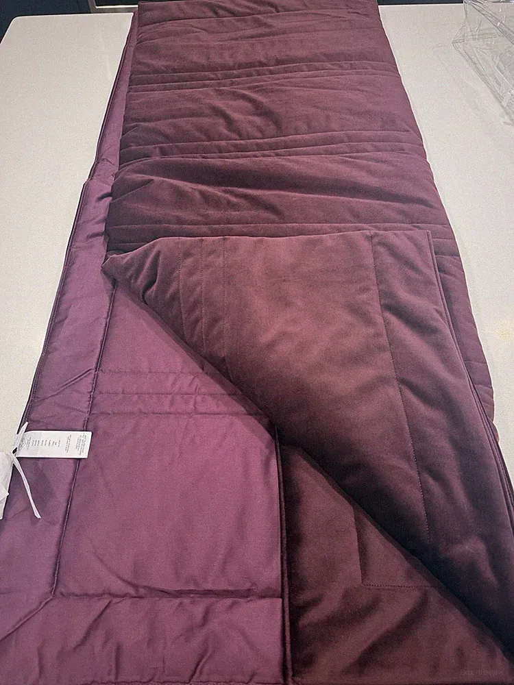 FRETTE Luasanne Light Velvet Throw 71” x 51” Plum MSRP $845