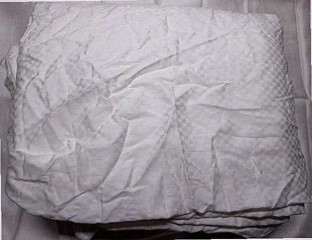 H By Frette heckered Sateen Queen Duvet Cover, White